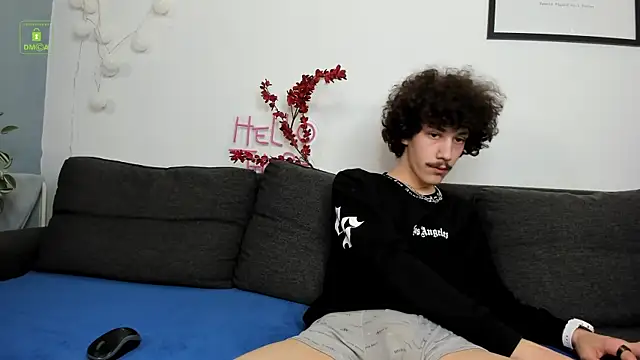 Dilan Wolfe online show from February 2026 05:27:02 PM