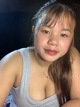 Snapshot of Sug04 chatting on December 2025 01:05:01 PM Sug04 online show from December 2025 01:05:01 PM