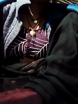 Snapshot of Mohnisinghji chatting on December 2025 06:47:02 PM Mohnisinghji online show from December 2025 06:47:02 PM