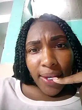 Snapshot of KiaracCastilo chatting on November 2025 02:58:01 AM KiaracCastilo online show from November 2025 02:58:01 AM