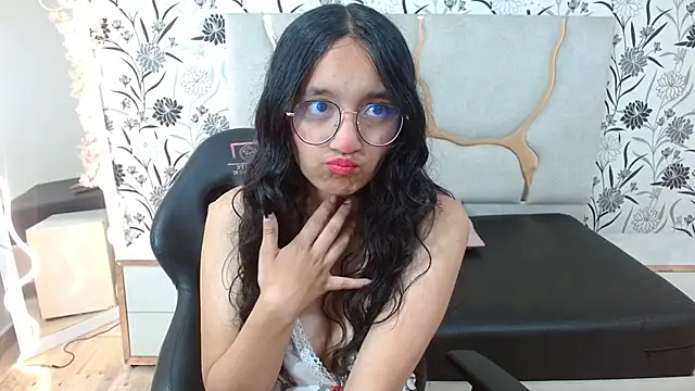 rosee tay1 online show from February 2026 03:27:02 AM