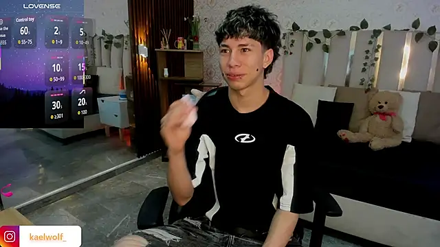 kaelwolf tay online show from January 2026 07:11:01 PM