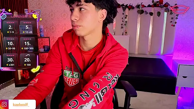 kaelwolf tay online show from February 2026 07:15:02 PM