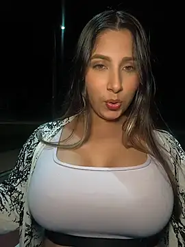 Snapshot of Catalina_ramos chatting on April 2026 05:05:01 AM Catalina ramos online show from April 2026 05:05:01 AM