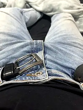 Snapshot of Daisuke_01 chatting on December 2025 06:08:02 AM Daisuke 01 online show from December 2025 06:08:02 AM