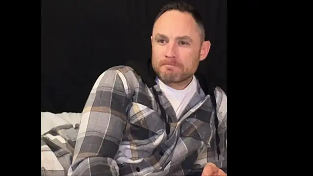 famous1tad online show from March 2026 04:32:01 PM