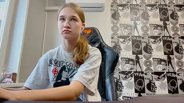 helgicuteness online show from January 2026 11:14:02 AM