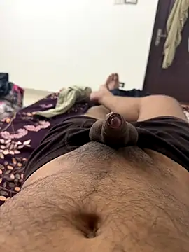 Snapshot of cumm_boyyy chatting on November 2025 06:40:01 PM cumm boyyy online show from November 2025 06:40:01 PM