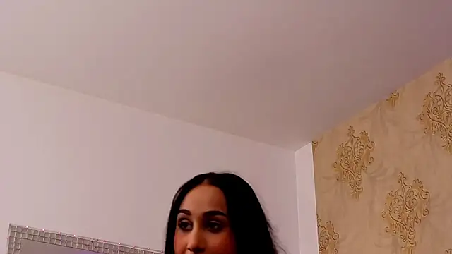 Snapshot of AmarunJade chatting on December 2025 04:55:01 AM AmarunJade online show from December 2025 04:55:01 AM