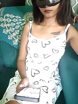 Snapshot of Ammu_Kutty143 chatting on April 2026 05:17:01 PM Ammu Kutty143 online show from April 2026 05:17:01 PM