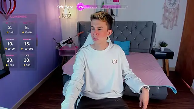 Snapshot of Juaan_Diick chatting on March 2026 05:09:02 PM Juaan Diick online show from March 2026 05:09:02 PM