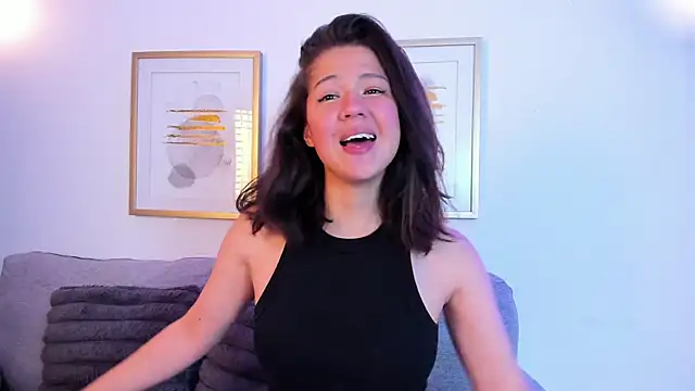 Snapshot of Skyy_bloom chatting on March 2026 04:00:01 PM Skyy bloom online show from March 2026 04:00:01 PM