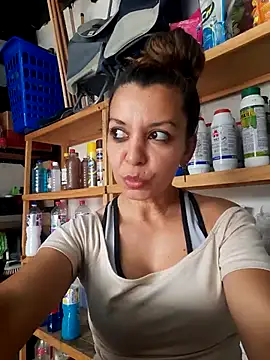 Snapshot of angeladahot chatting on November 2025 03:15:02 PM angeladahot online show from November 2025 03:15:02 PM