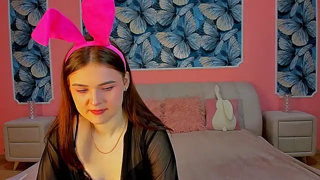 Snapshot of GLORIA_BLOOM chatting on December 2025 08:47:02 PM GLORIA BLOOM online show from December 2025 08:47:02 PM