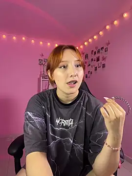Davne  online show from April 2026 02:27:02 AM