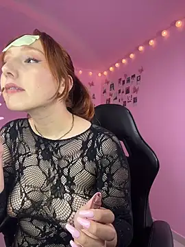 Davne  online show from April 2026 10:37:02 PM
