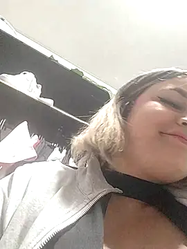 Snapshot of sexy_aurora_ourdoors chatting on December 2025 07:23:02 PM sexy aurora ourdoors online show from December 2025 07:23:02 PM