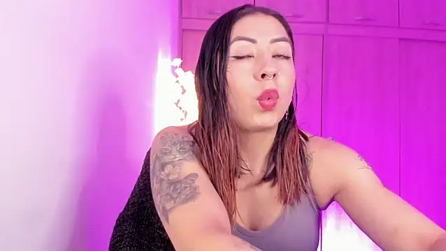 MaddieHunter online show from April 2026 02:34:02 PM