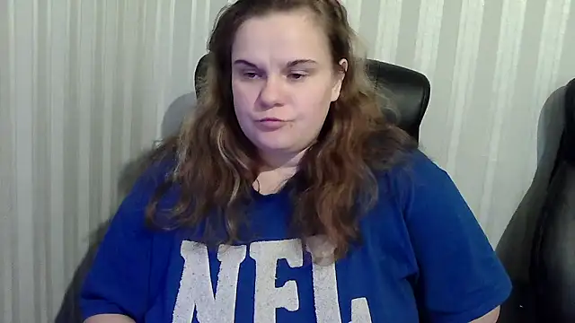 Snapshot of HarmonyKareraa chatting on November 2025 01:35:02 PM HarmonyKareraa online show from November 2025 01:35:02 PM