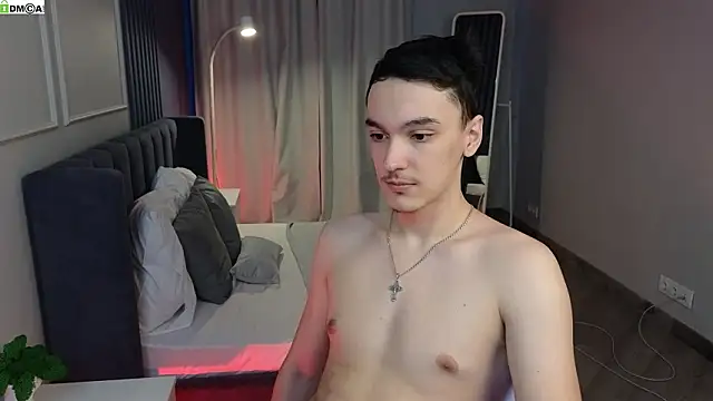 MoonlinSkinn online show from March 2026 01:01:02 AM