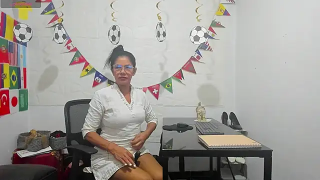 Miss clarepocahose online show from June 2026 01:19:01 AM