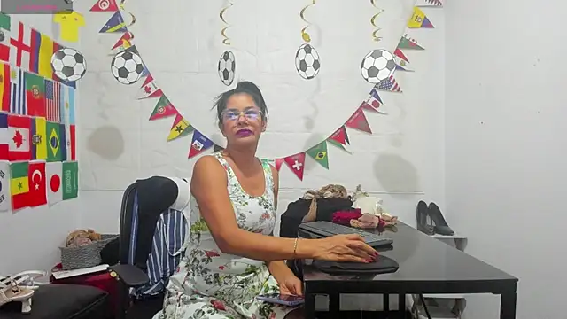 Miss clarepocahose online show from June 2026 12:04:02 AM