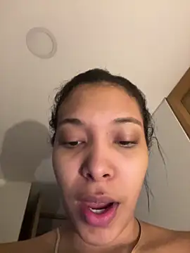 KarolRojas 22 online show from June 2026 07:07:01 AM