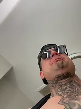 JSizzle13 online show from April 2026 03:37:02 AM