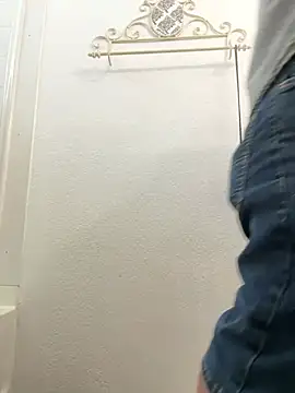 Snapshot of 2addictivelyhorny chatting on April 2026 08:20:02 PM 2addictivelyhorny online show from April 2026 08:20:02 PM