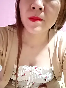 Lily-ross22 online show from December 2025 05:08:02 PM