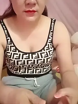 Lily-ross22 online show from June 2026 01:49:01 AM