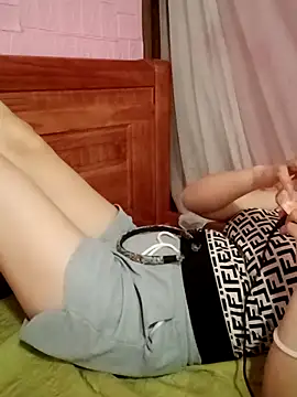 Lily-ross22 online show from July 2026 05:47:02 AM