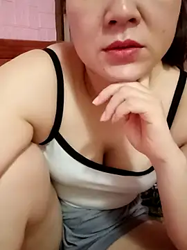 Lily-ross22 online show from July 2026 06:47:02 AM