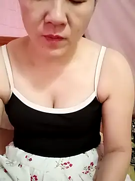 Lily-ross22 online show from July 2026 07:17:02 PM
