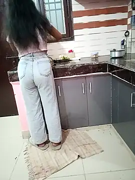 Snapshot of your_sidhi chatting on December 2025 01:42:01 PM your sidhi online show from December 2025 01:42:01 PM