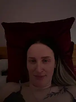 TomilaSi online show from December 2025 11:33:02 PM