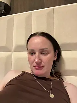 TomilaSi online show from May 2026 06:48:02 PM
