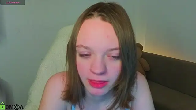 Olivia Riesz online show from March 2026 02:04:02 AM