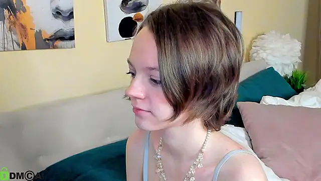 Olivia Riesz online show from May 2026 01:11:01 AM