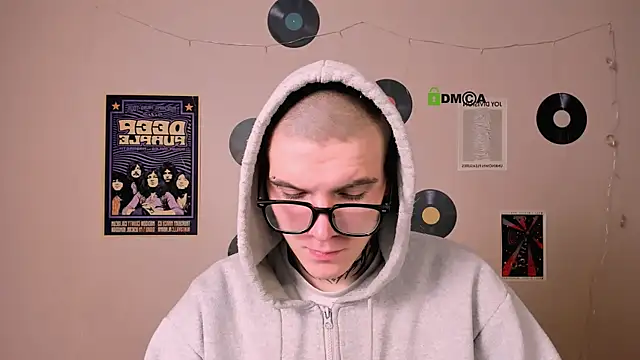 Snapshot of drew_soft_ chatting on December 2025 07:42:02 PM drew soft online show from December 2025 07:42:02 PM