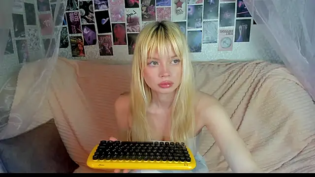 AlysaMeow online show from February 2026 10:25:01 AM