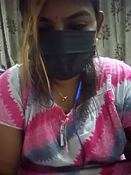 Tamil Smiley Queen online show from February 2026 07:18:01 PM