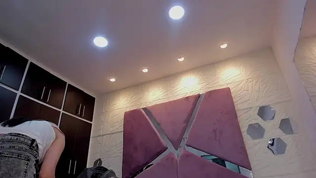 sol-angel online show from May 2026 05:29:02 PM