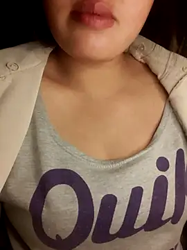 Snapshot of mai-mai-97 chatting on December 2025 07:41:02 PM mai-mai-97 online show from December 2025 07:41:02 PM