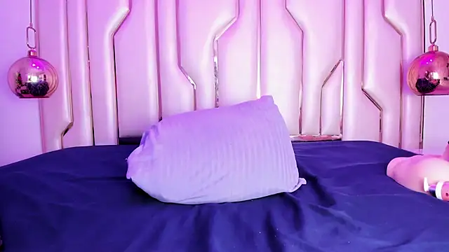 Snapshot of IrisHerrera_ chatting on March 2026 02:26:02 AM IrisHerrera online show from March 2026 02:26:02 AM