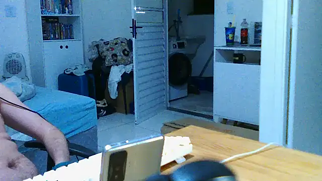 Fussador online show from February 2026 05:03:02 AM