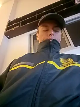 Piippe online show from December 2025 05:47:01 AM