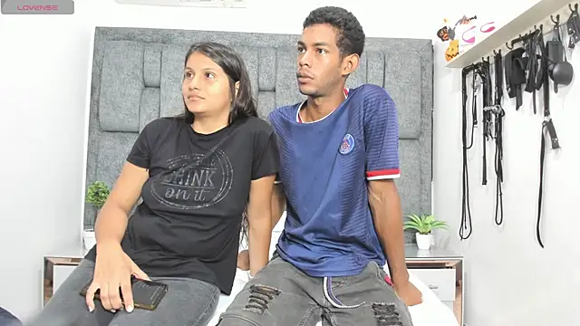 HoneyLovers OS online show from November 2025 01:58:02 PM