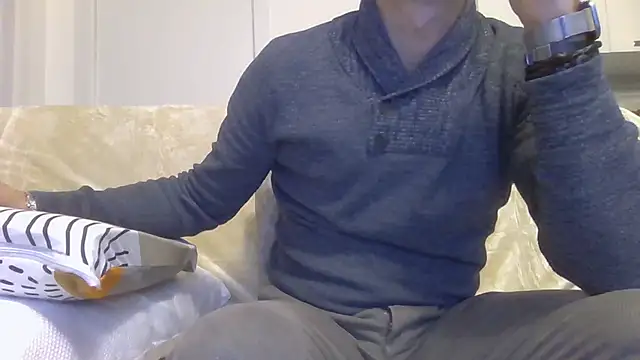 Snapshot of Eroshotlicker chatting on January 2026 09:18:01 PM Eroshotlicker online show from January 2026 09:18:01 PM