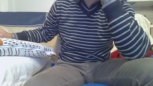 Snapshot of Eroshotlicker chatting on January 2026 10:56:02 PM Eroshotlicker online show from January 2026 10:56:02 PM